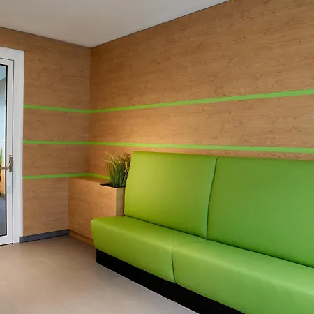 Gmbh冈特拉姆斯多尔夫好客房旅馆 酒店 古特兰斯多夫