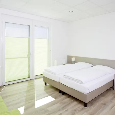 Gmbh冈特拉姆斯多尔夫好客房旅馆